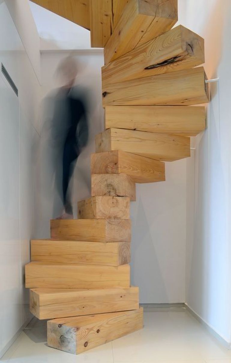 stairs1.jpg