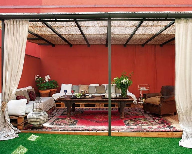 Bamboo shade structure