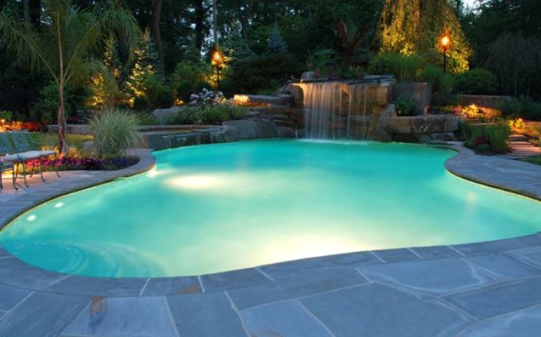 pool.JPG
